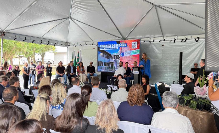 Silvia Vieira Dias, chefe do NRE AMN contou trajetória do núcleo
